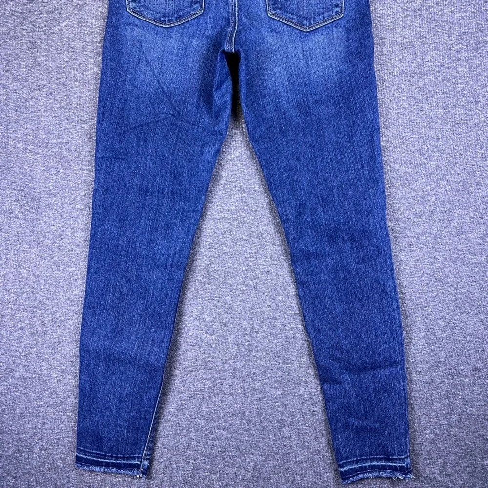 Lucky Brand Ava Skinny Jeans Womens 4/27 Blue Wash Chic Frayed Hem Stretch 27x28